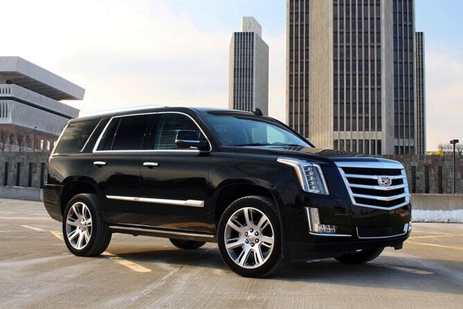 Arrival Transfer: Orlando Airport MCO to Orlando by Luxury SUV - 60-minute waiting time and flight tracking: the real stress reducer