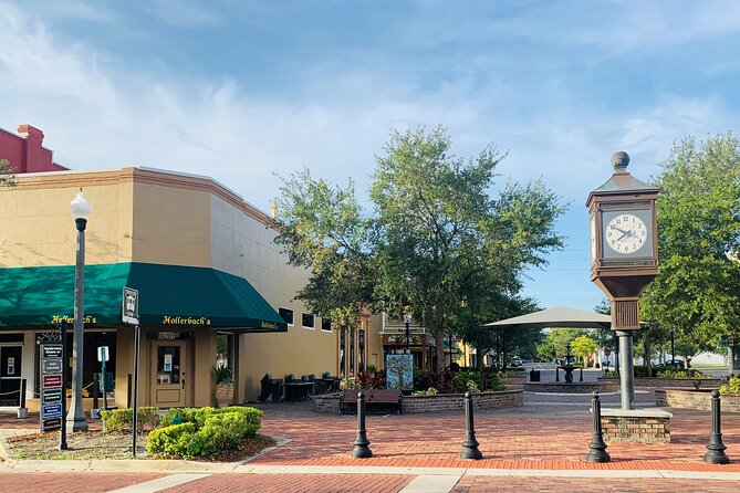 Downtown Sanford Historical Tour - Guide Stories with Nancy: how the human touch turns facts into a feel