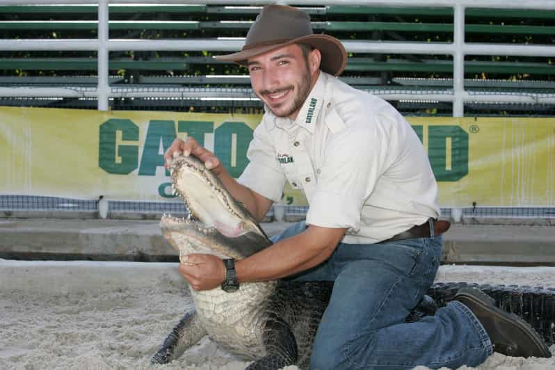 From Orlando: Airboat Tour & Gatorland with Hotel Pickup - The 30-Minute Boggy Creek Airboat Ride: Wind, Wildlife, and Fast Views