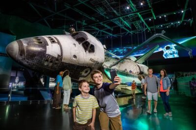 Kennedy Space Center Express from Orlando - The 9am Visitor Complex plan: rockets, astronaut moments, and Gateway’s future-of-space focus
