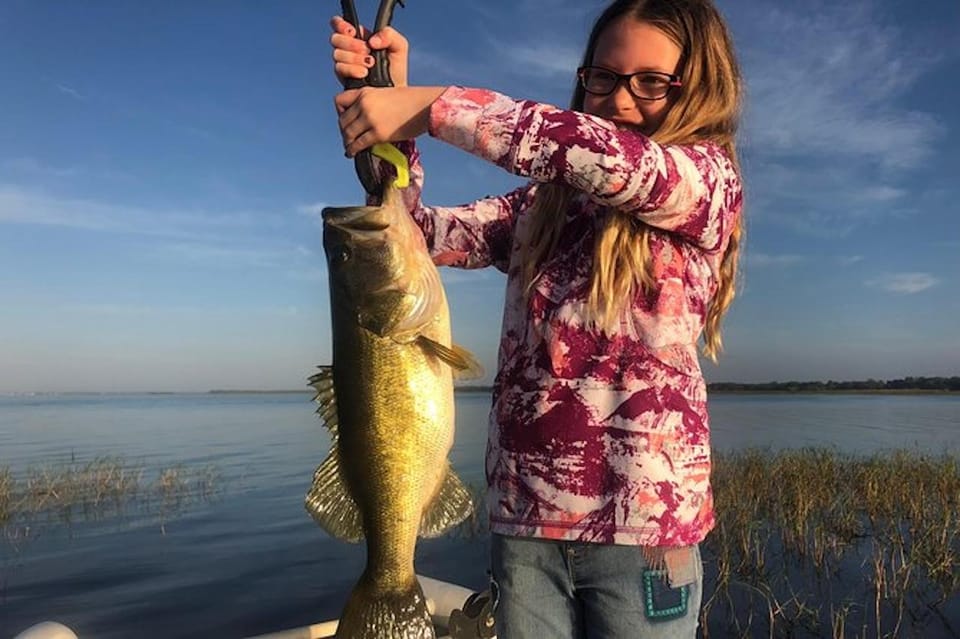 Kissimmee: Private Lake Tohopekaliga Fishing Charter - Captain guidance for trophy bass: what it means in real life