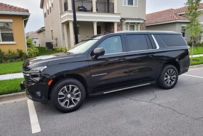 Orlando Airport MCO to any Theme Park Resort Hotel - The Chauffeur, the Car, and the Small Comforts That Matter