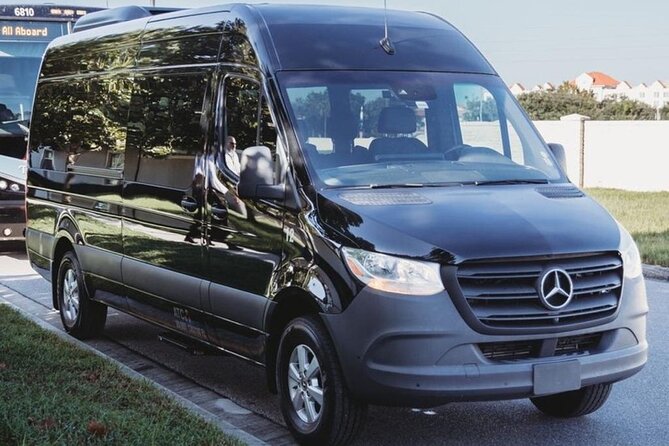 Orlando Airport MCO to Universal Orlando Resort Private transfer - The Ride: Private Luxury Sedan to Universal Orlando Area