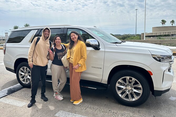 Orlando Chauffeur Transfer: MCO Airport/Hotels to Port Canaveral - Language Support: English, Spanish, and Portuguese on the Road