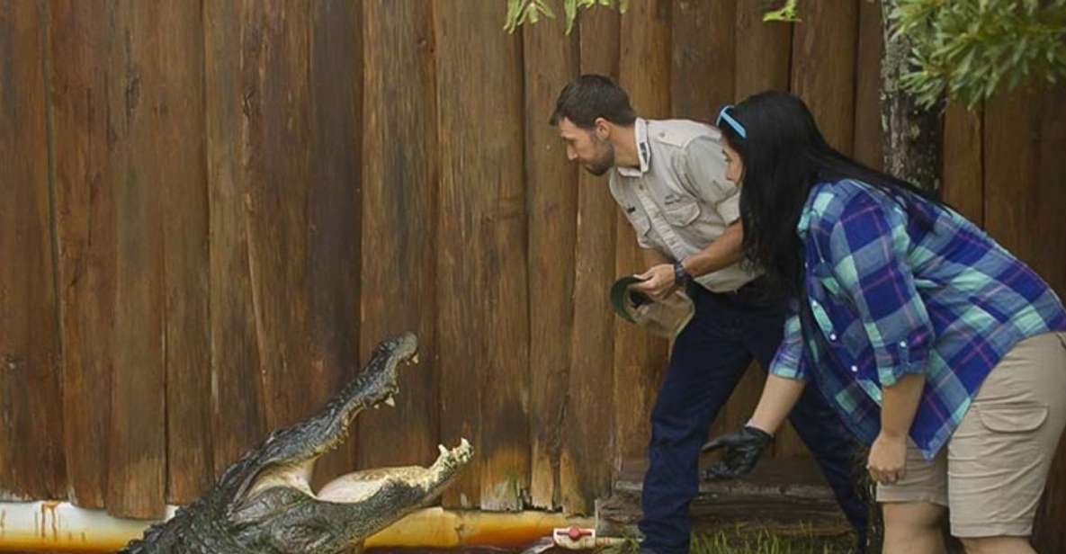 Orlando: Gatorland Interactive Tour with Animal Trainer - Meeting at Gatorland’s big alligator mouth: where the tour starts