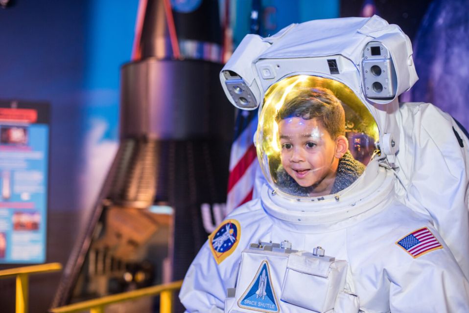 Orlando: Go City Explorer Pass - Choose 2 to 5 Attractions - The Orlando Eye and WonderWorks: Two Ways to Start Strong