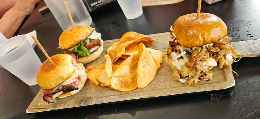 Orlando: Milk District Eats Walking Food Tour - Meeting Your Guide at Milkhouse and Getting Started