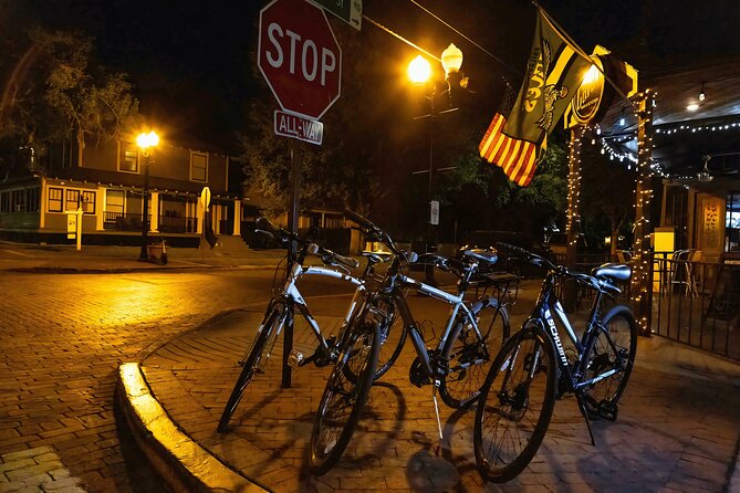 Orlando Night Bike Tour: A Fun Ride Thru the City’s Nightlife - Lake Eola at Night: Swan Boats, Reflections, and a Calmer Middle Chapter