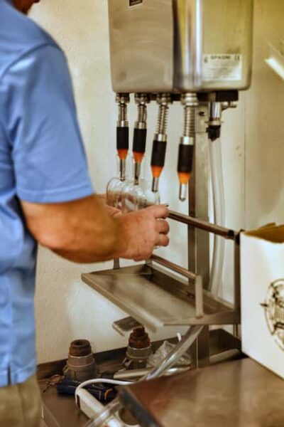 Orlando: Premium Caribbean Moonshine & Bottling Tour - The 20% Discount Advantage: Turning a Fun Tour Into Take-Home Value