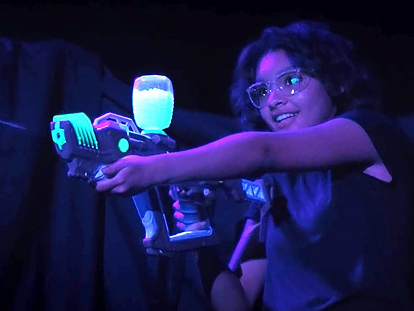 Orlando: Toxic Blast at Dezerland Park - Inside the Black Light Combat Room: How the Experience Feels