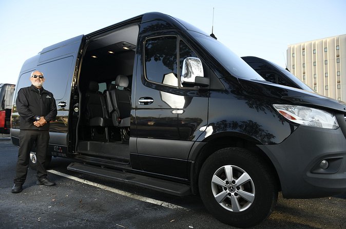 Port Canaveral private transfer from Orlandi Airport MCO - The van ride experience: comfort, help with luggage, and child-friendly touches