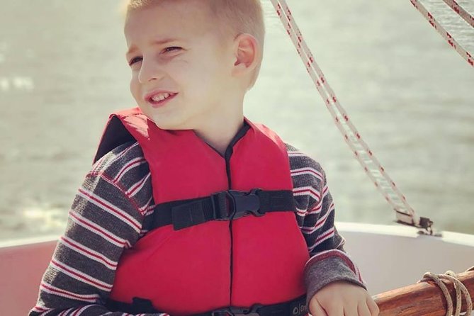 Private 2-Hour Sunset Sailing Tour on Lake Fairview - The 2-hour itinerary on Lake Fairview: what you’ll actually do