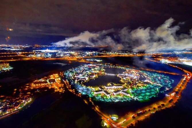 Private Helicopter 77 Miles Fireworks Tour over all Theme Parks - The Private Flight Setup: What It Means for Comfort and Photos