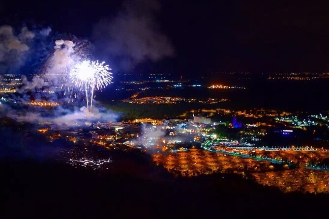 Private Helicopter 77 Miles Fireworks Tour over all Theme Parks - The Fireworks Portion: The 15–20 Minute Show Viewing Plan