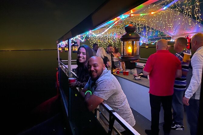Riverboat Sunset Cruise in St Cloud - The onboard bar and snacks for sale: how to budget without stress