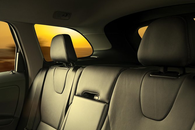Roundtrip Private Transfer from Orlando Airport (MCO) - Finding Your Driver at MCO: Terminals and Signage That Reduce Stress