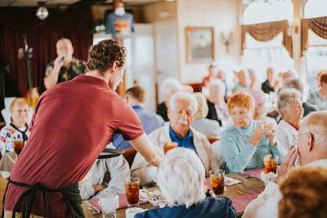 St. Johns River Lunch and Dinner Cruises in Sanford, Florida - Sanford’s St. Johns River cruise is an easy, classic Florida evening